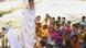 A Pakistani health worker with Save the Children talks to children about hygiene; Photo: EPA/UK DEPARTMENT OF INTERNATIONAL DEVELOPMENT / HANDOUT HANDOUT EDITORIAL USE ONLY/NO SALES +++(c) dpa - Bildfunk+++ A Pakistani health worker with Save the Children talks to children about hygiene; Photo: EPA/UK DEPARTMENT OF INTERNATIONAL DEVELOPMENT / HANDOUT HANDOUT EDITORIAL USE ONLY/NO SALES +++(c) dpa - Bildfunk+++