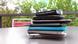 Symbolbild Stapel von Smartphones Symbolbild Stapel von Smartphones