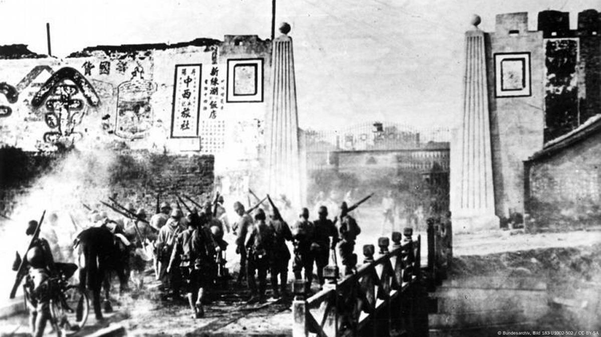 洋書 Shocking Crimes of Postwar Japan Japan Admits It Bungled Notice of War in '41 - The New York