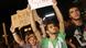 Demonstranten in Tiflis mit Plakaten: "Rape me" (foto:reuters) Demonstranten in Tiflis mit Plakaten: "Rape me" (foto:reuters)