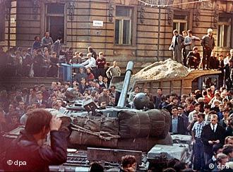 Τον Αύγουστο του 1968 τα σοβιετικά τανκς έβαλαν τέρμα στην 'Άνοιξη της Πράγας'
