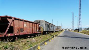 O negócio do ferro velho continuou a destruição das linhas férreas iniciada durante a guerra