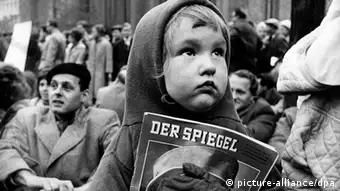 Spiegel Affäre Demonstration Pressefreiheit Kind