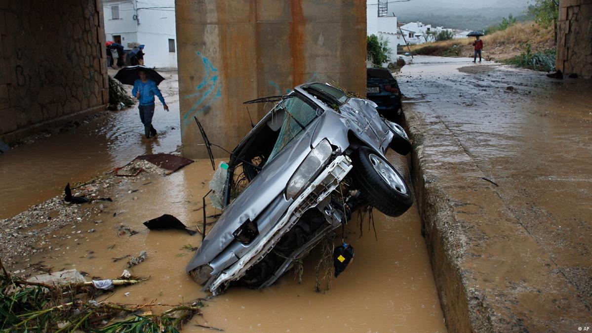 Six die in Spanish floods – DW – 09/29/2012