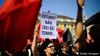 La tension sociale croit au Portugal : des centaines de milliers de personnes ont manifesté en septembre contre l'austérité