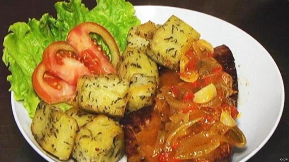 Thunfischfilet mit Zwiebelgemüse auf Madeira – DW – 16.02.2016