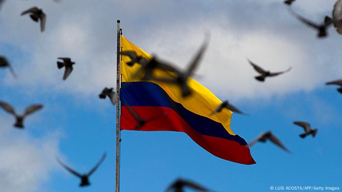 Kolumbien Flagge und Tauben (LUIS ACOSTA/AFP/Getty Images)