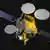 Das Bremer Raumfahrtunternehmen Astrium wird für die Eutelsat Communications den Fernsehsatelliten EUTELSAT 9B für Europas wachsenden Video-Markt bauen, wie am 04.10.2011 in Paris mitgeteilt wurde (Astrium-Handout-Foto vom 04.10.2011). Der für eine 15-jährige Betriebsdauer ausgelegte Satellit soll Ende 2014 starten und zusätzlich zur Sendefunktion für Eutelsat auch die erste Datenrelais-Nutzlast für das Europäische Datenrelais-Satelliten-System befördern. EUTELSAT 9B ist der 21. Satellit, der von Eutelsat bei Astrium in Auftrag gegeben wurde. Foto: Astrium EADS - ACHTUNG: Nur zur redaktionellen Verwendung ! (zu dpa 0580 vom 04.10.2011) +++(c) dpa - Bildfunk+++