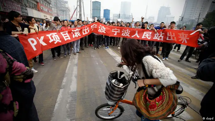 China Ningbo Protest Demonstration Chemie Fabrik