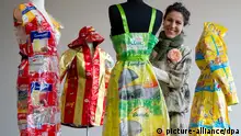 Plastic bags are everywhere, so why not do something creative with them? That's what fashion designer and environmental activist Katell Gélébart thought. With her label Art d'Eco, she transforms plastic waste into wearable jackets, bags and even evening gowns. Except for the rustling of the material, you wouldn't know where it came from.