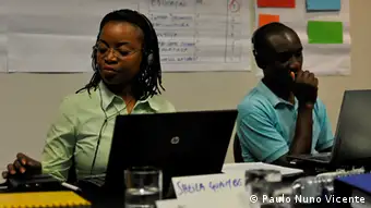 Mosambikanische Journalisten bei einem Workshop zur Budget-Berichterstattung der DW Akademie in Maputo (Foto: Paulo Nuno Vicente). Copyright: Paulo Nuno Vicente
