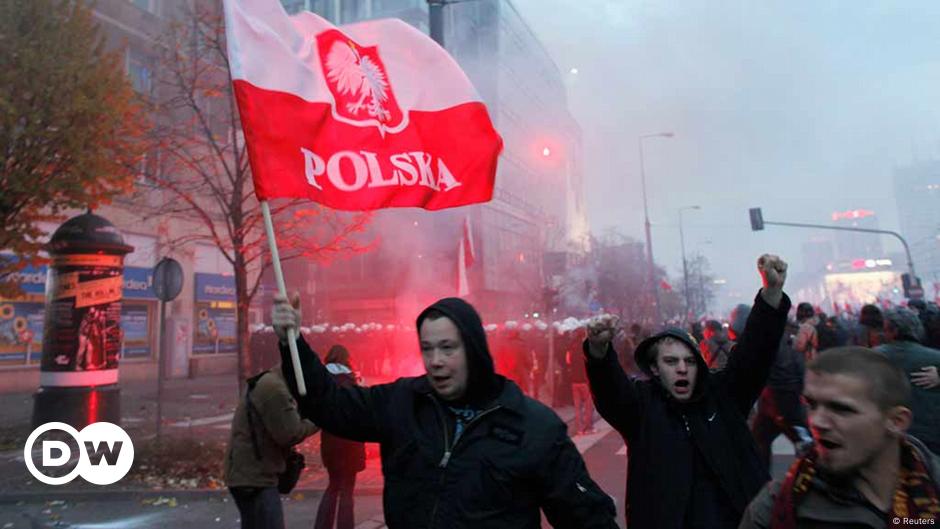 Police crackdown in Warsaw – DW – 11/11/2012