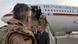 Verteidigungsminister de Maiziere (2.v.r.) in Masar-i-Scharifnach der Ankunft mit dem Airbus A-310 VIP (Foto: dapd) Verteidigungsminister de Maiziere (2.v.r.) in Masar-i-Scharifnach der Ankunft mit dem Airbus A-310 VIP (Foto: dapd)