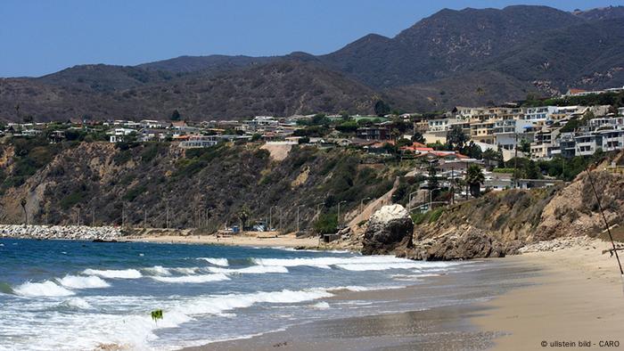 Küste bei Pacific Palisades, USA (Foto: ullstein bild - CARO)
