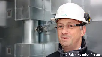 Helmut Leibinger, técnico de la Fábrica de Cemento Portland de Rohdorf.