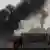 Nach dem Luftangriff eines syrischen Kampfflugzeugs in Ras al-Ain steigt Rauch auf (Foto: Reuters)
