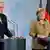 Bundeskanzlerin Angela Merkel (r.) während der Pressekonferenz mit dem französischen Ministerpräsidenten Jean-Marc Ayrault am 15. November 2012 im Berliner Kanzleramt. (AFP PHOTO / ODD ANDERSEN Photo credit should read ODD ANDERSEN/AFP/Getty Images)