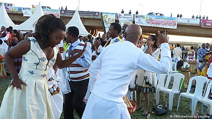 A freshly married couple dance at a wedding in Addis Abeba. 