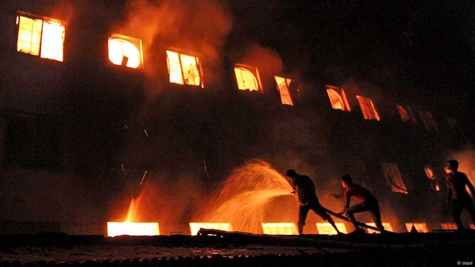 Bangladesh Factory Tragedy Who S Responsible Asia An In Depth Look At News From Across The Continent Dw 26 11 2012