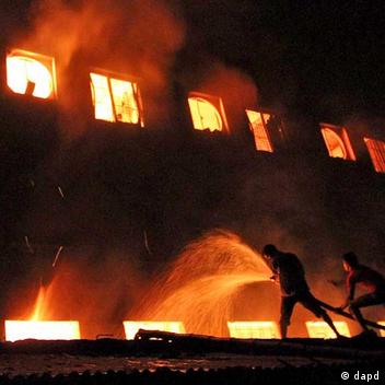 Ota-onalar va bolalar pornosini tomosha qiling