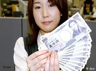 债台高筑的日本还有多少钱为欧元买单?