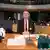 Der frühere BND-Chef und ehemalige Staatssekretär im Bundesinnenministerium, August Hanning, während seiner Zeugenbefragung vor dem NSU- Untersuchungsausschuss im Deutschen Bundestag. (Foto: Axel Schmidt / dapd)