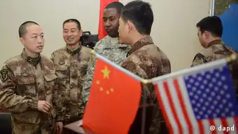 China - amerikanische und chinesische Soldaten bei einer Katastrophenübung
