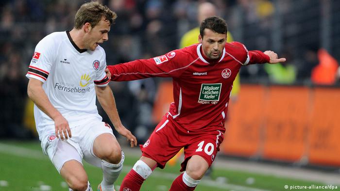 Hertha bleibt dran Sport DW 03.12.2012