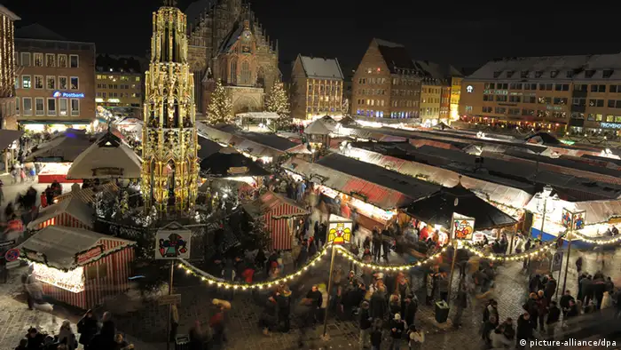 Weihnachtsmarkt in Nürnberg (picture-alliance/dpa)