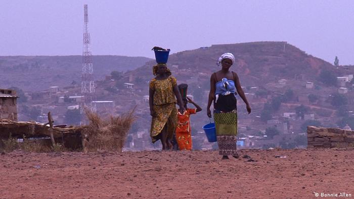 Displaced women from northern Mali in Bamako