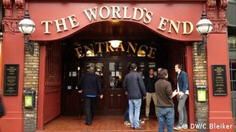 Entrance of World's End pub in London