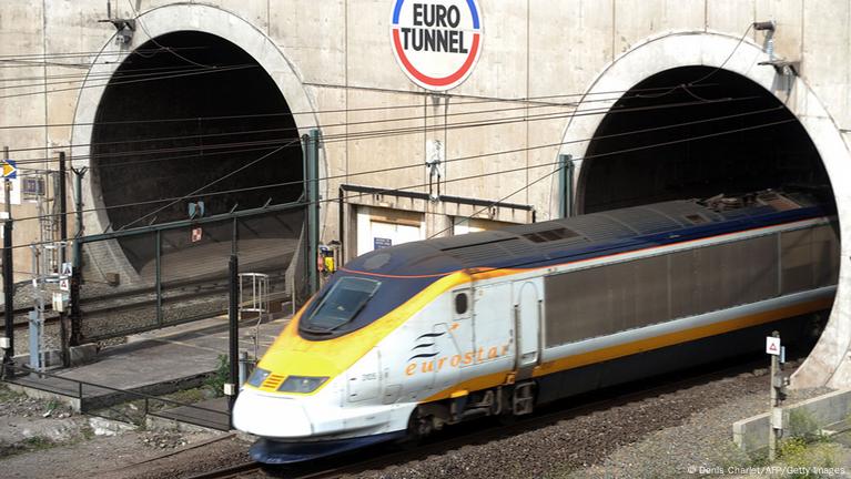 Eurostar suspends all Channel Tunnel trains DW 01 17 2015