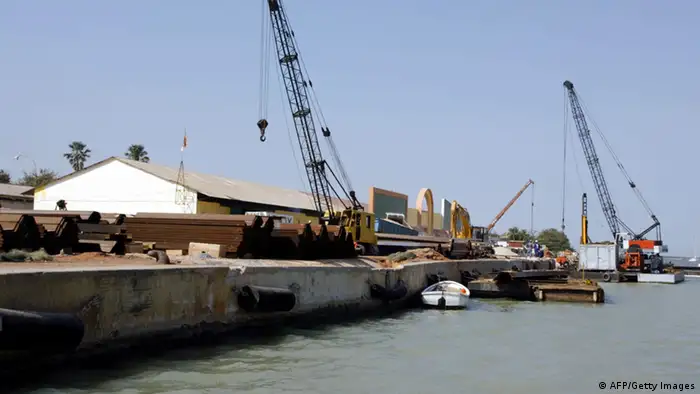Sane le port de Ziguinchor, en Casamance
