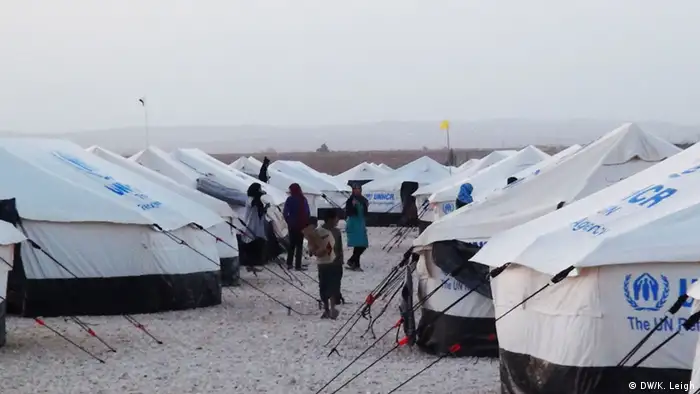 Stichwort: Die Lage der Flüchtlinge an der Syrisch-Jordanischen Grenze. Zu sehen ist das Flüchtlingscamp in Zaatari. Copyright: Karen Leigh, DW Mitarbeiterin, Zaatari, December 2012