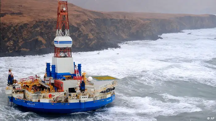 Shell-Bohrinsel läuft vor Alaska auf Grund