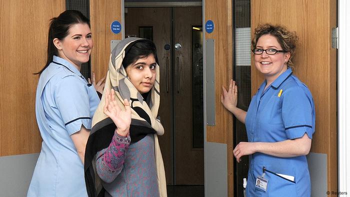 Großbritannien Pakistan Schülerin Malala Yousufzai Entlassung aus Krankenhaus in Birmingham