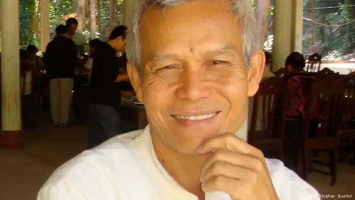 Sombath Somphone, laotischer Menschenrechtsaktivist und Gründer der NGO Participatory Development Training Centre (PADETC) in Laos. Somphone wurde Mitte Dezember aus ungeklärten Gründen verschleppt. Er wird nach wie vor vermisst (Foto: Stephan Sautter).