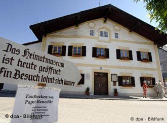 La casa natal de Joseph Ratzinger es el epicentro turístico de Marktl.