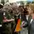 Njemačka kancelarka Angela Merkel (CDU) u razgovoru s pripadnicima Bundeswehra u misiji KFOR-a na Kosovu