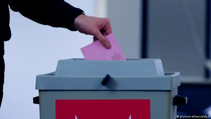 Symbolbild Wahlurne