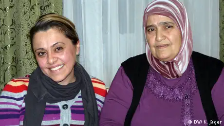 Altersarmut bei Migranten Sevgi und Hasibe Ulubas