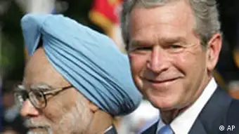 US-Präsident George W. Bush mit dem indischen Premier Mammohan Singh Staatsbesuch