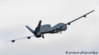 Eine Drohne vom Typ Eurohawk im Flug (Foto: Jürgen Dannenberg/HSG Zander/dpa )