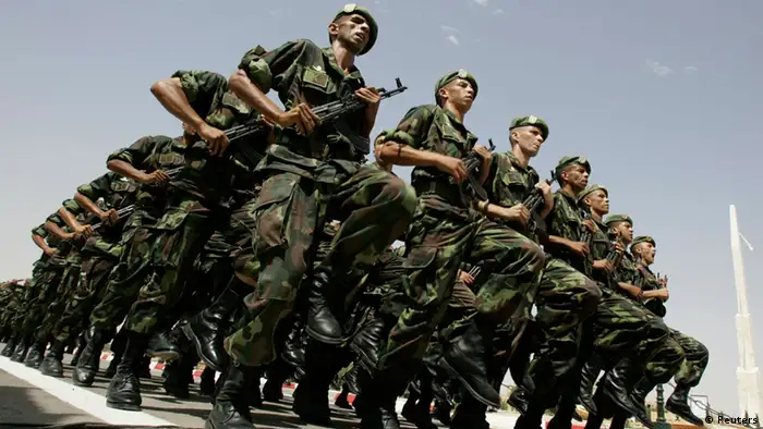 Algerien Spezialeinsatzkommando im Training ARCHIVBILD (Reuters)