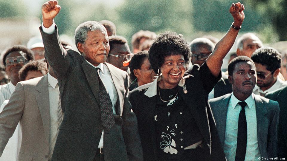 Who was Winnie Mandela? – DW – 04/02/2018