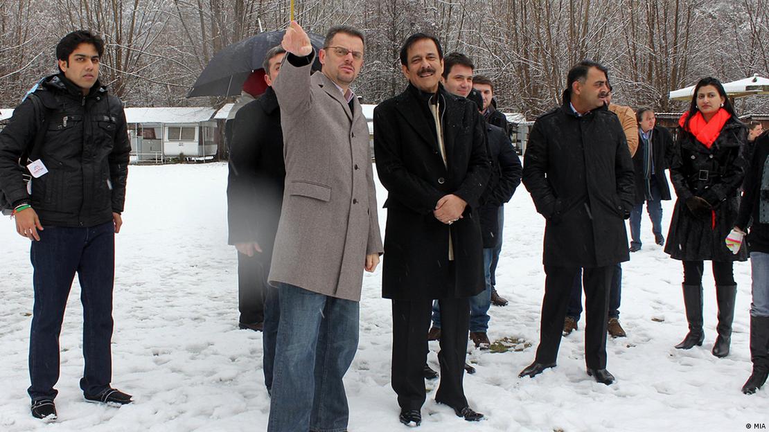 Субрата Рој (во средина) во Охрид, 24.01.2013 година