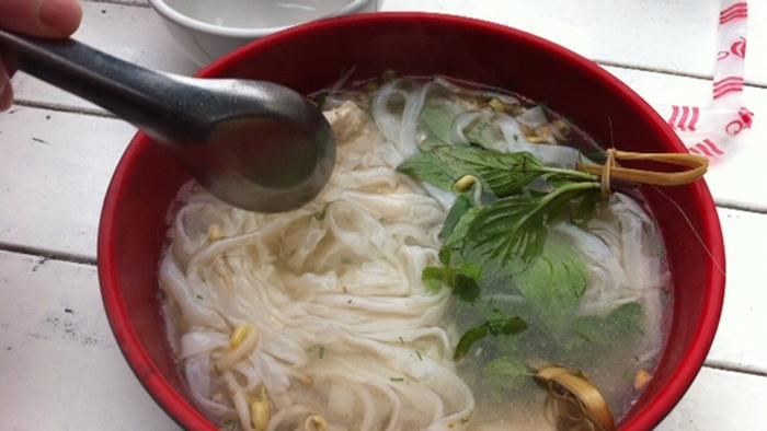 Суп с лапшой