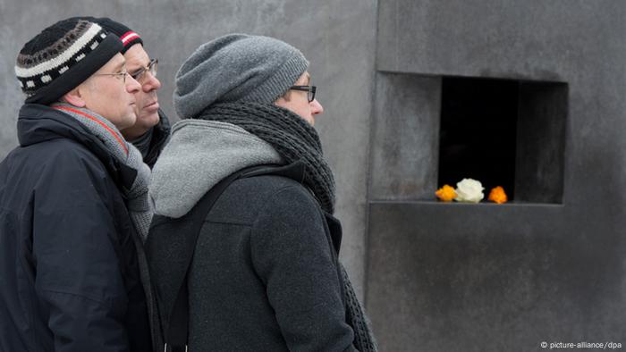 Berlín recordó a las víctimas del Holocausto con varios homenajes.