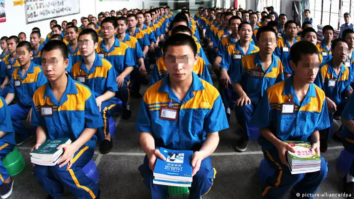 China Arbeitslager Umerziehungslager für Männer Insassen