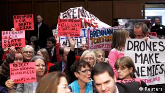 Protest gegen den Drohnen-Krieg vor dem US-Senat (Foto: REUTERS/Gary Cameron UNITED STATES - Tags: POLITICS)